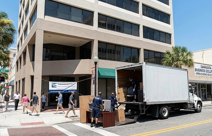 Can You Move a Business Without Closing in Sarasota?